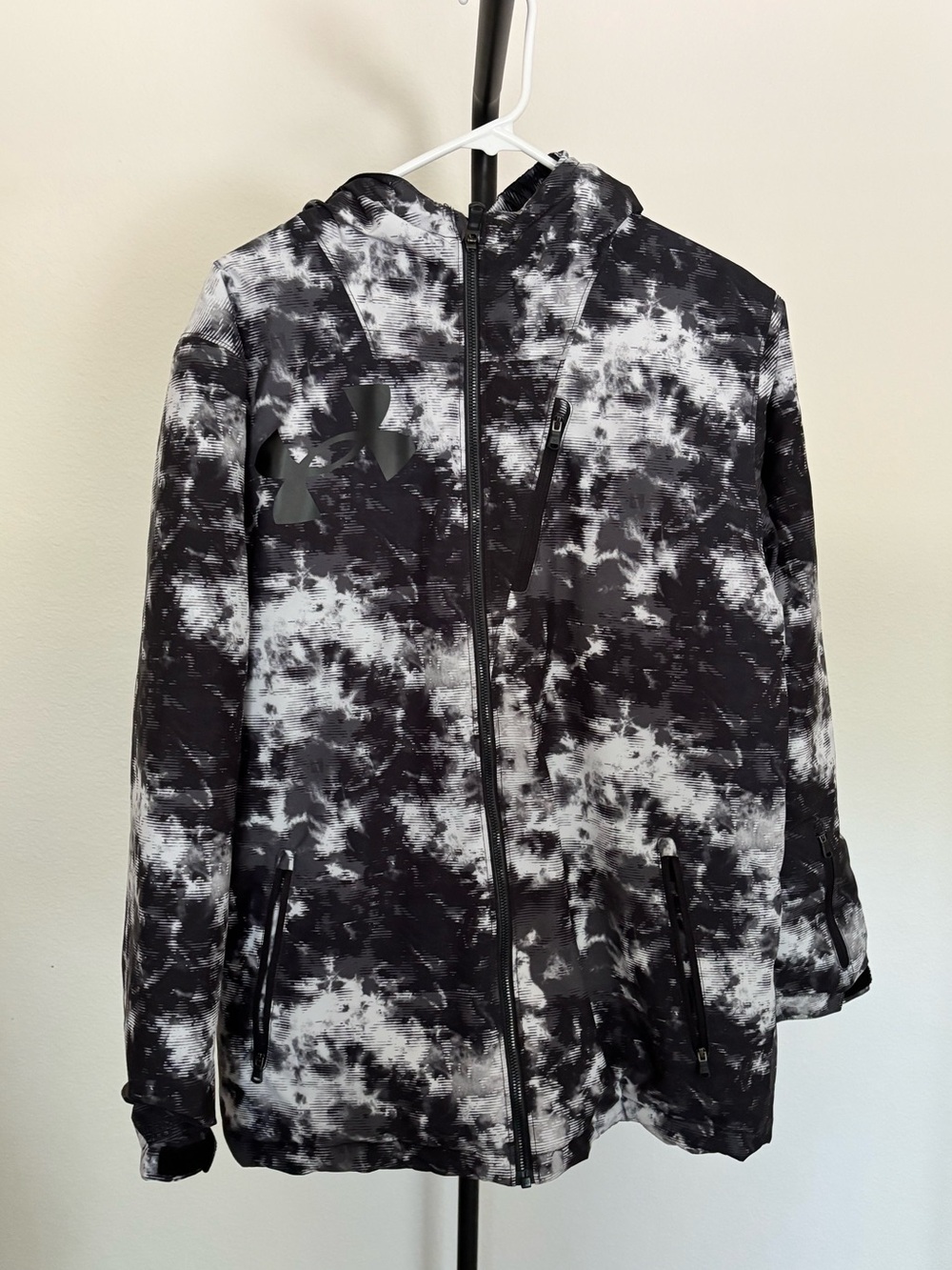 Under Armour Storm  Black & White Tie-Dye Hooded Winter Coat